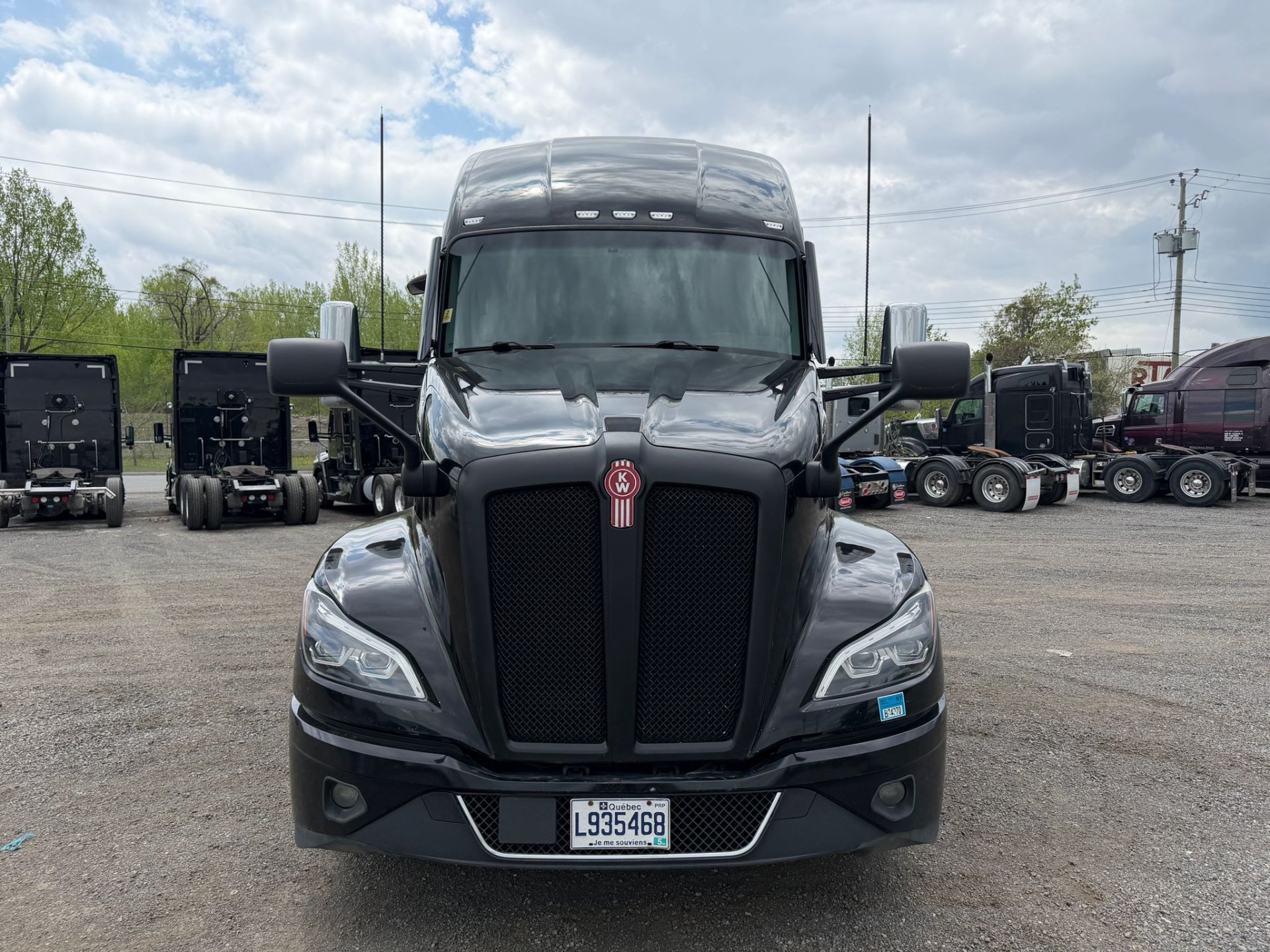 2022 Kenworth T680 9