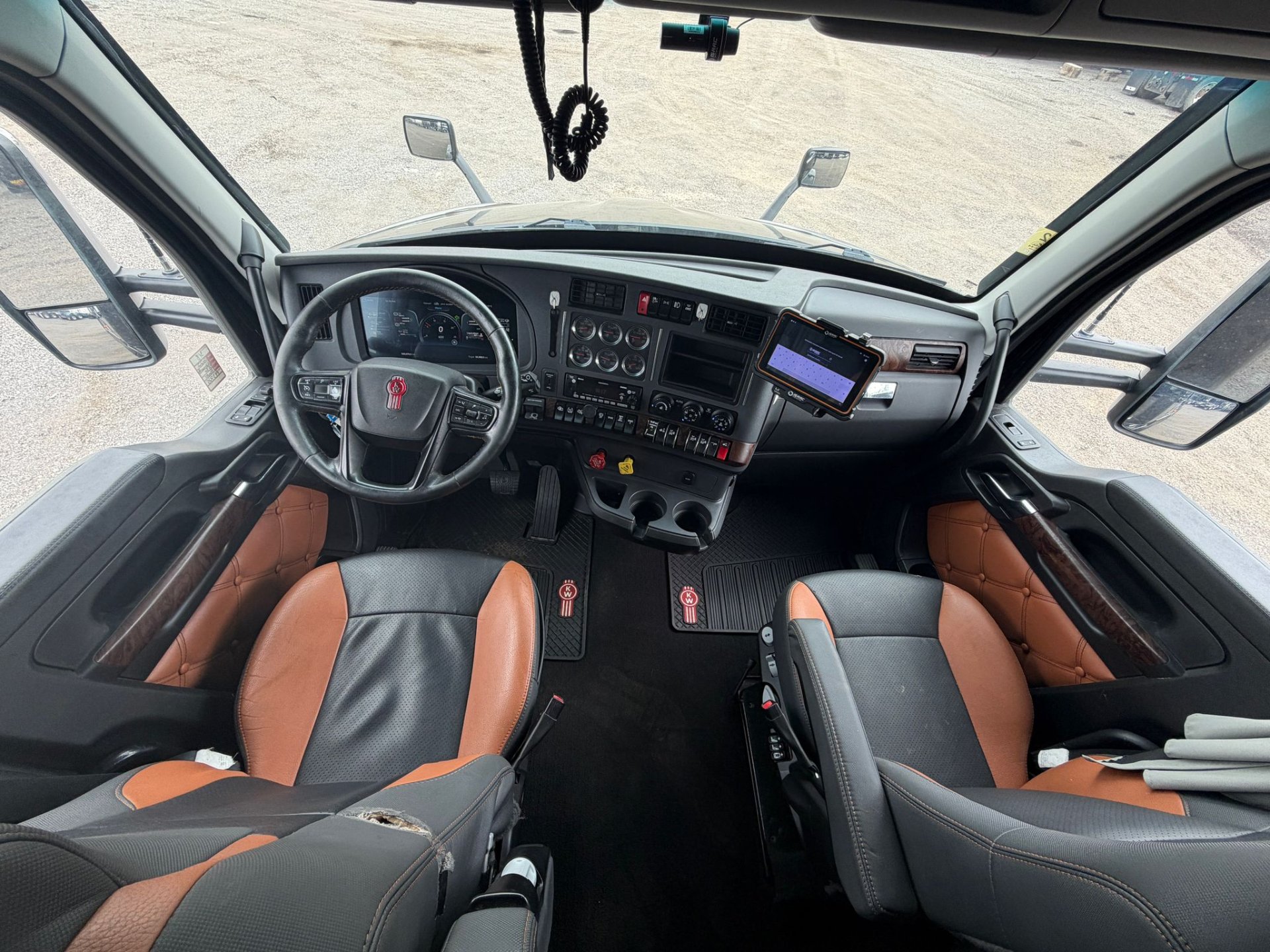 2022 Kenworth T680 10