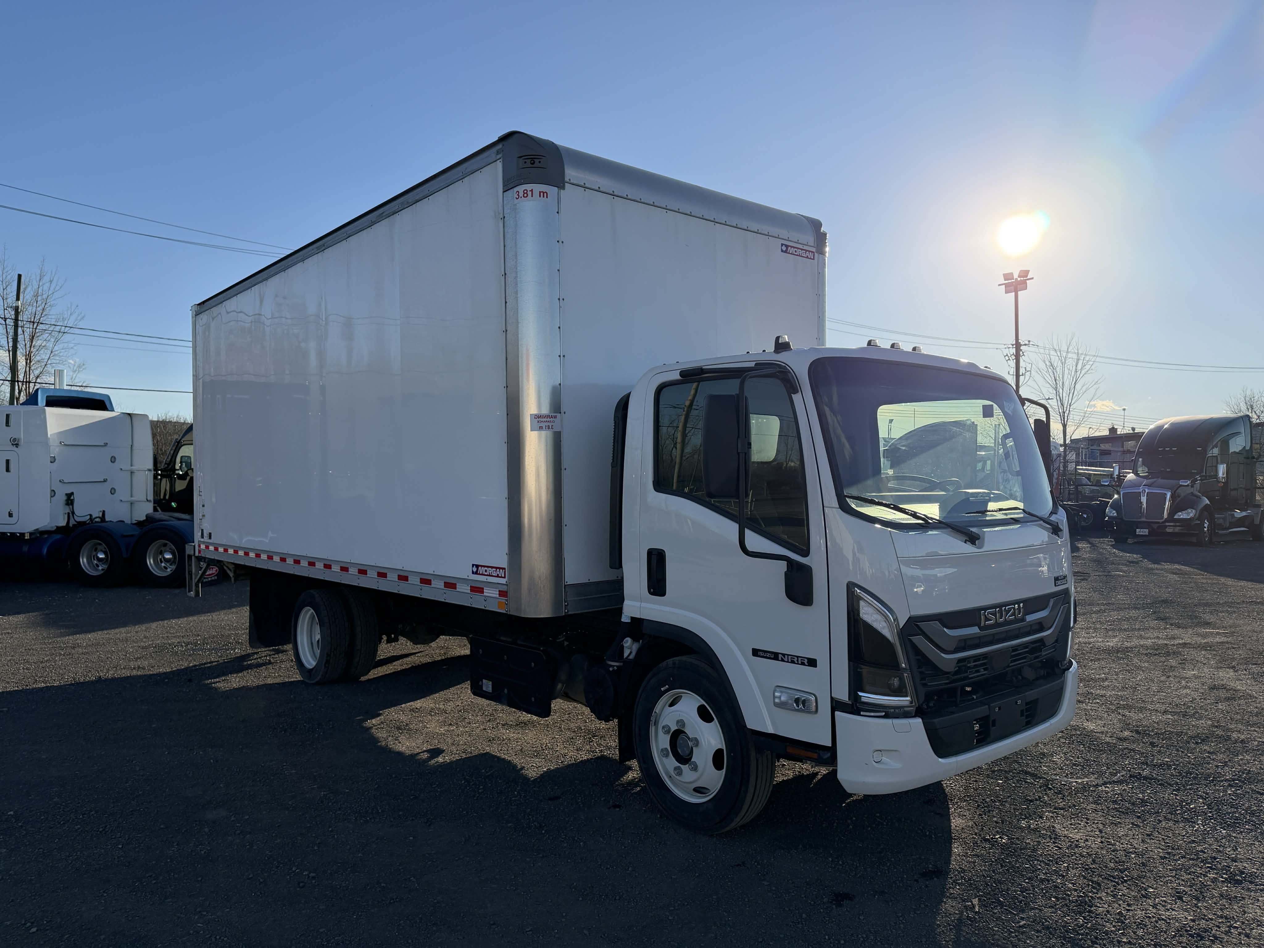 2025 Isuzu NRR 7