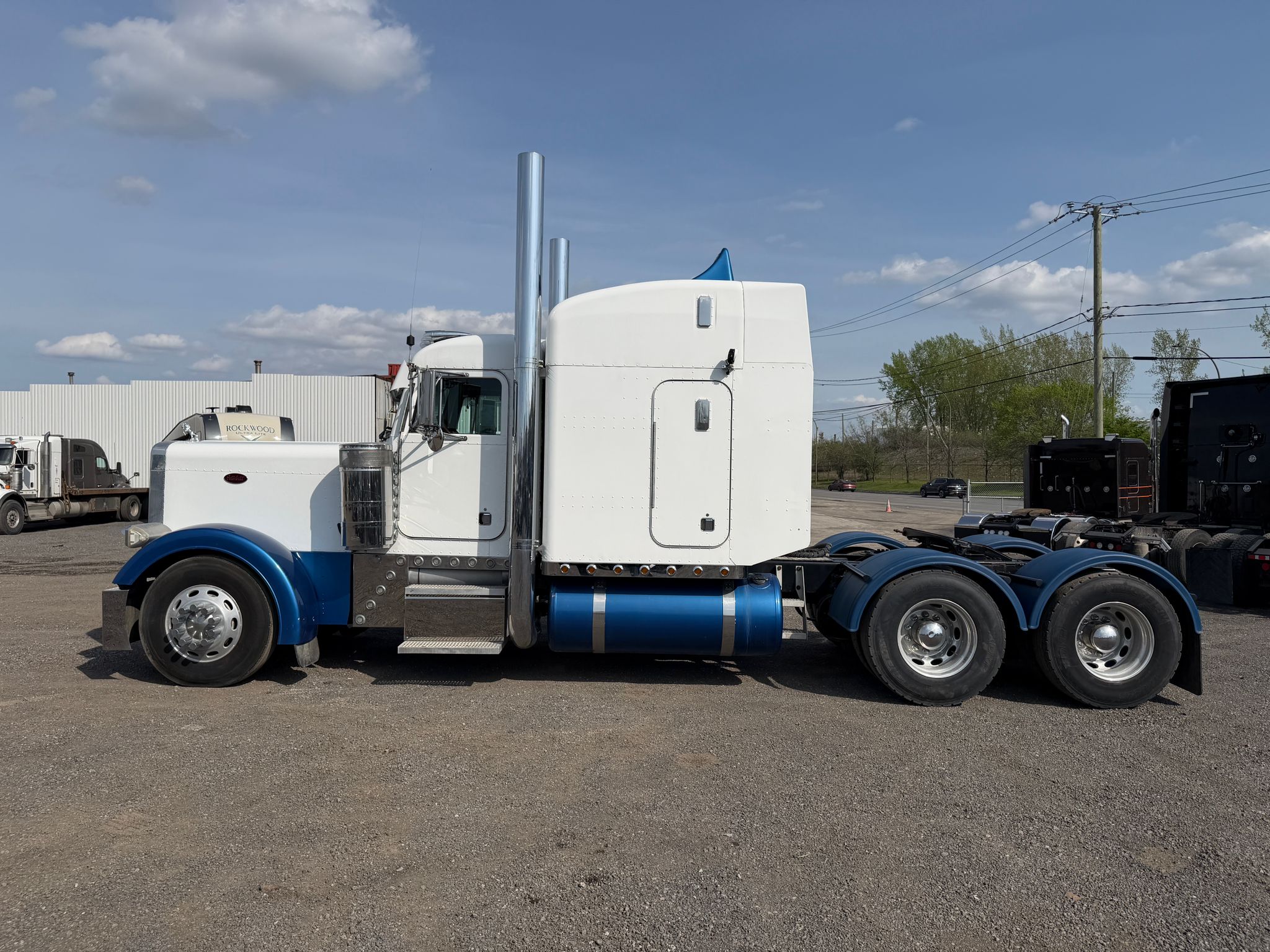 2004 Peterbilt 379 3