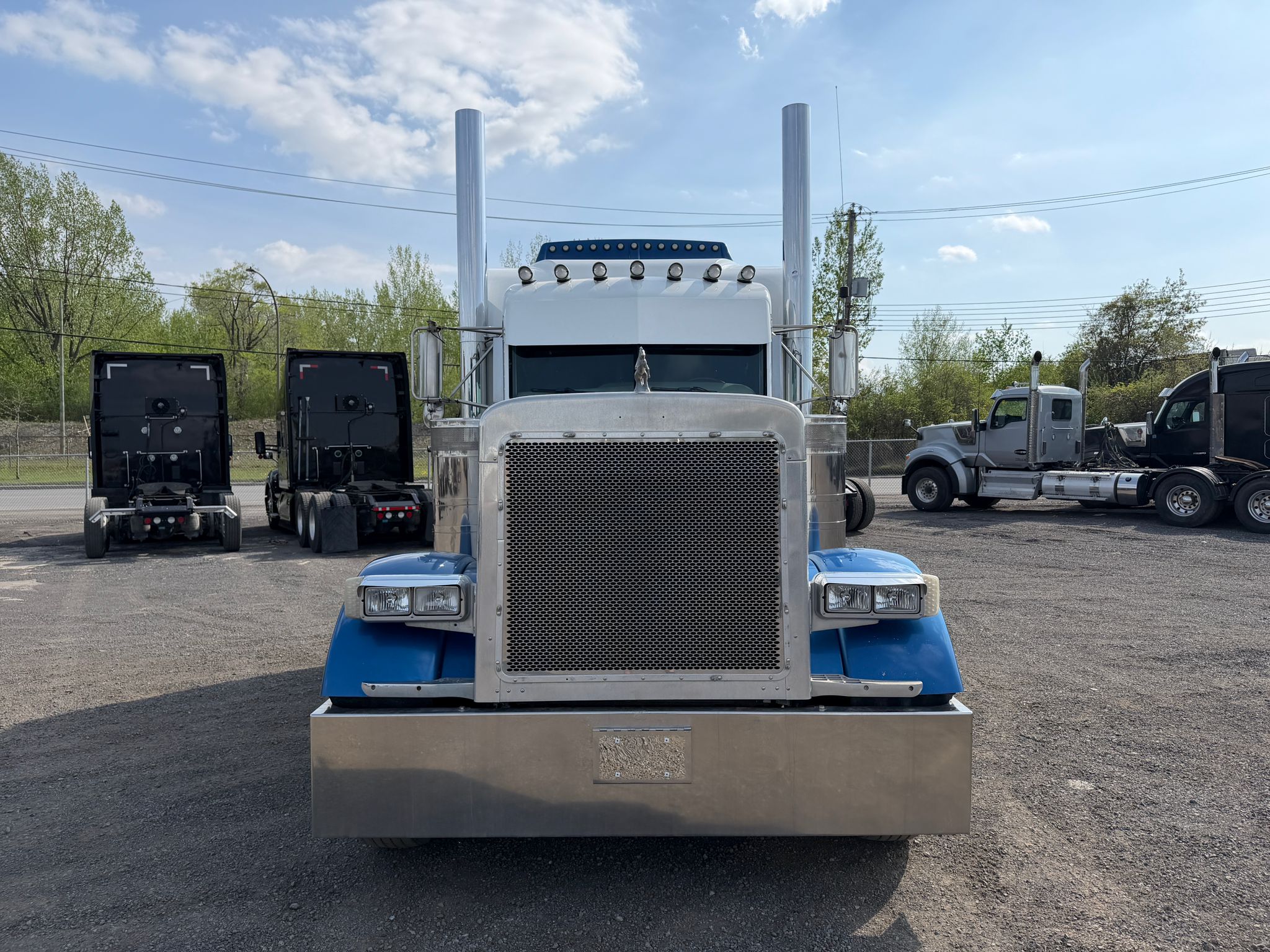 2004 Peterbilt 379 9