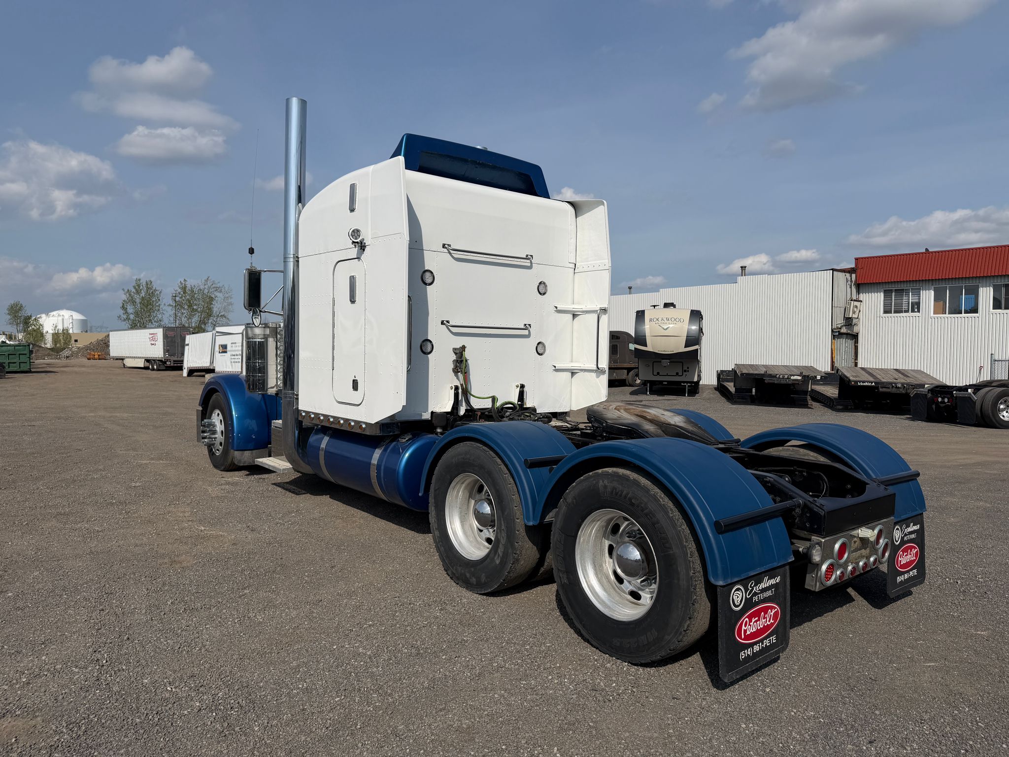 2004 Peterbilt 379 4