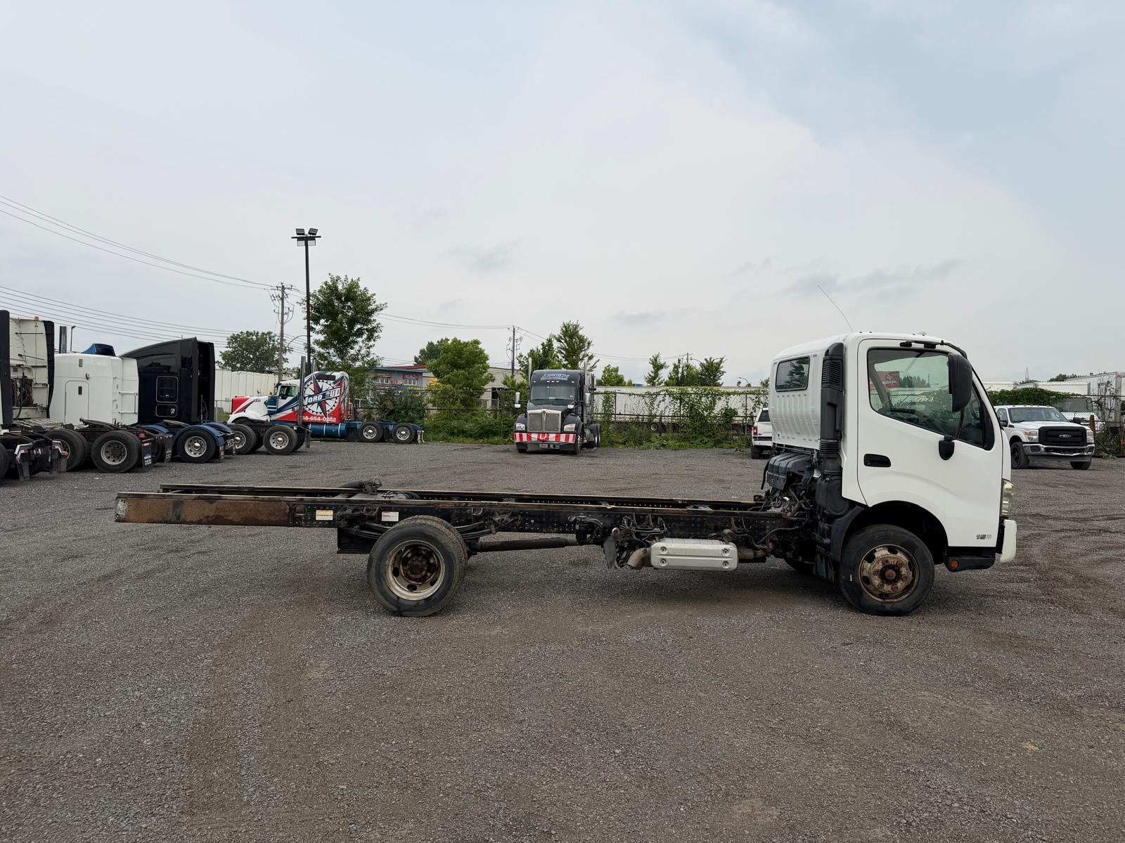 2019 Hino 155 6