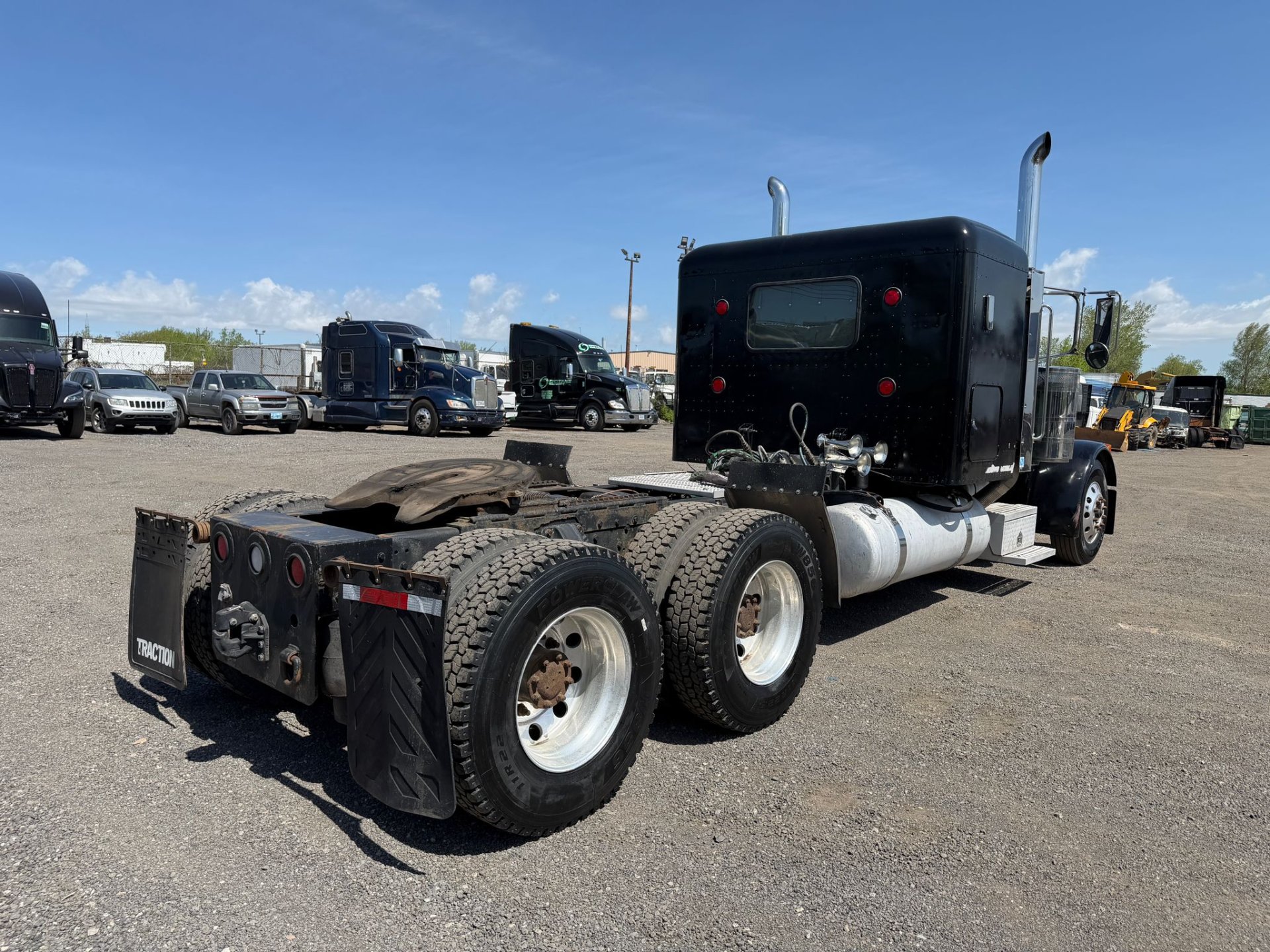 2007 Peterbilt 379 Sleeper 6