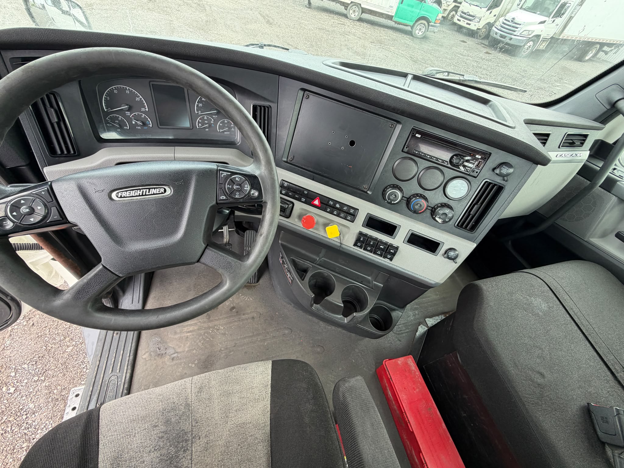 2020 FREIGHTLINER Cascadia 116" Day cab 10
