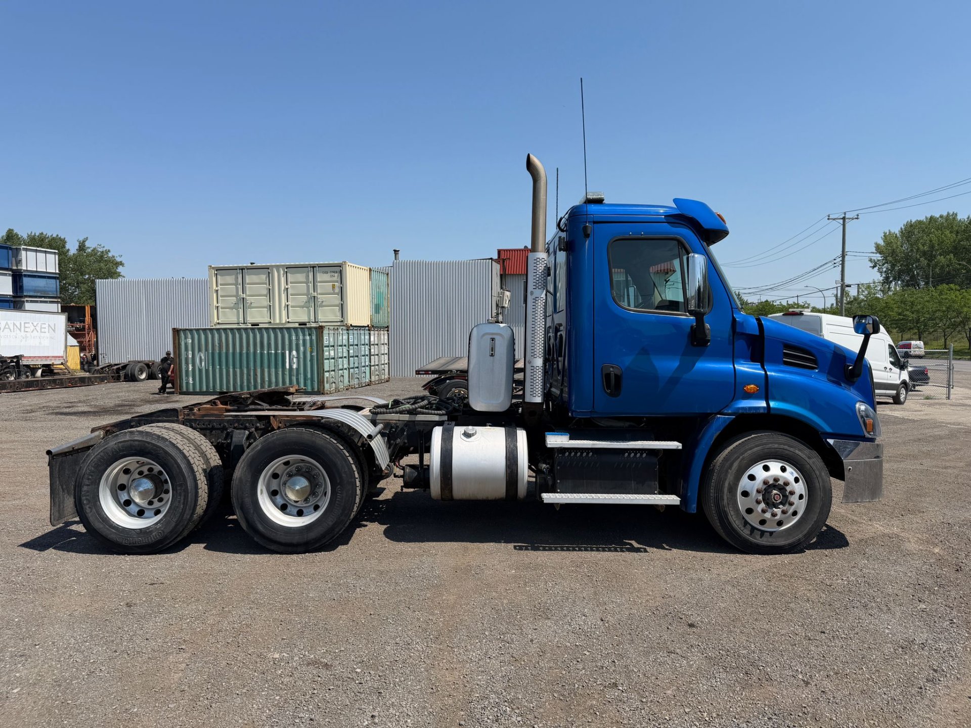 2017 Freightliner Cascadia 113 113" sleeper cab 6