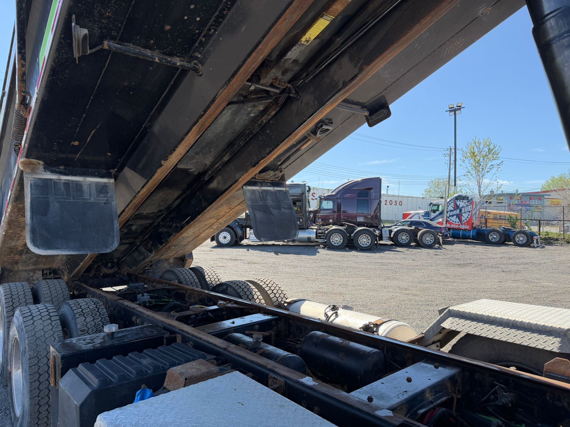 2016 Caterpillar CT660 660S 11