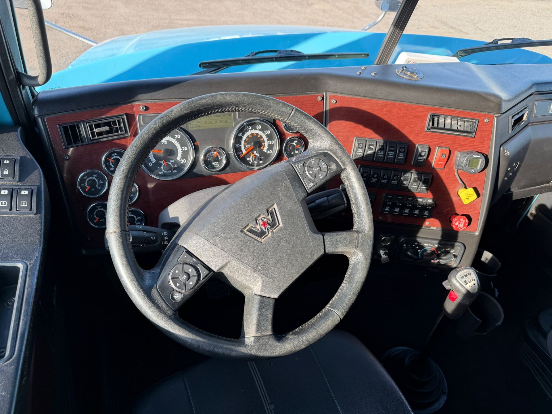 2021 Western Star 5700XE 10