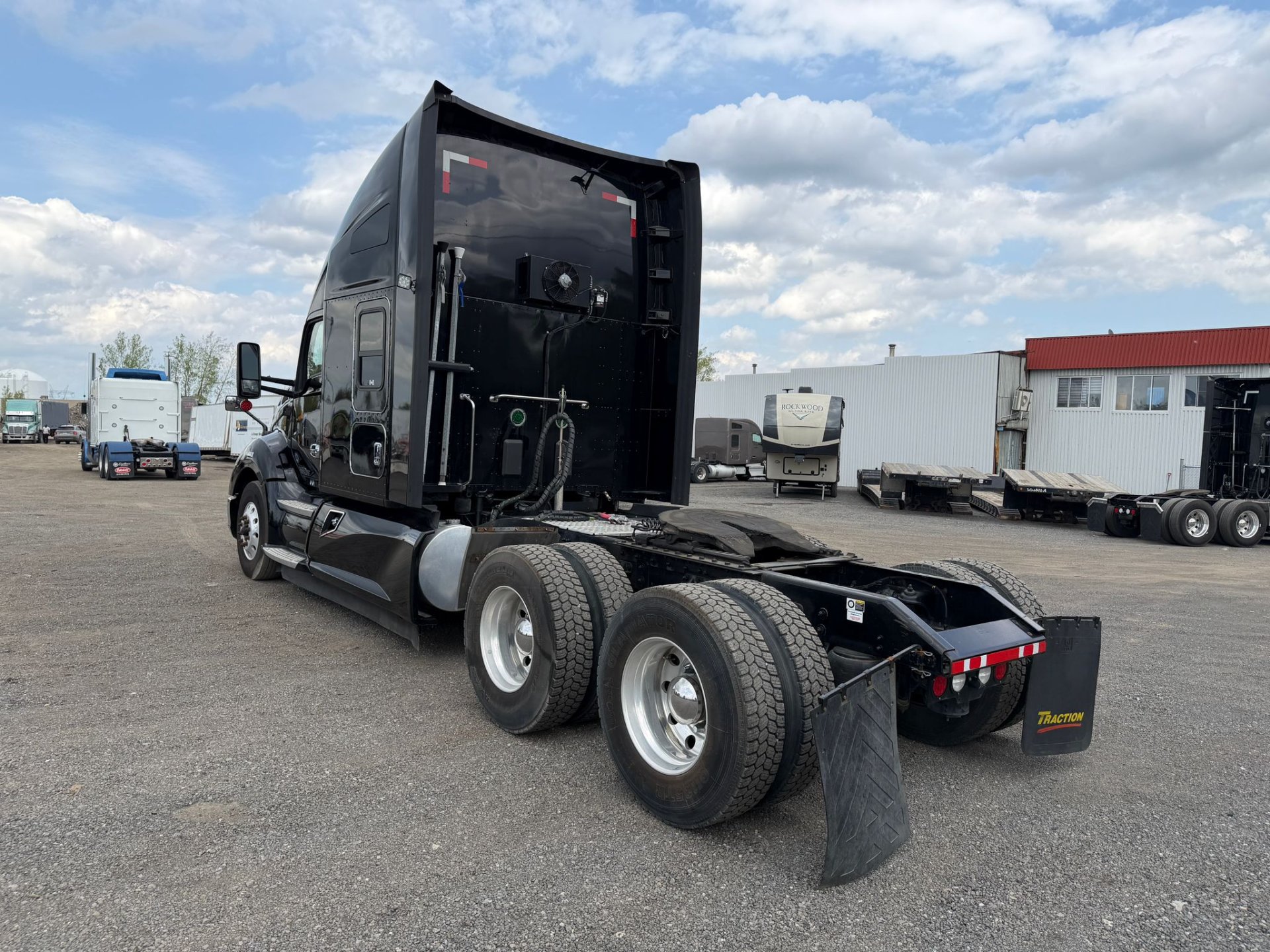 2022 Kenworth T680 5