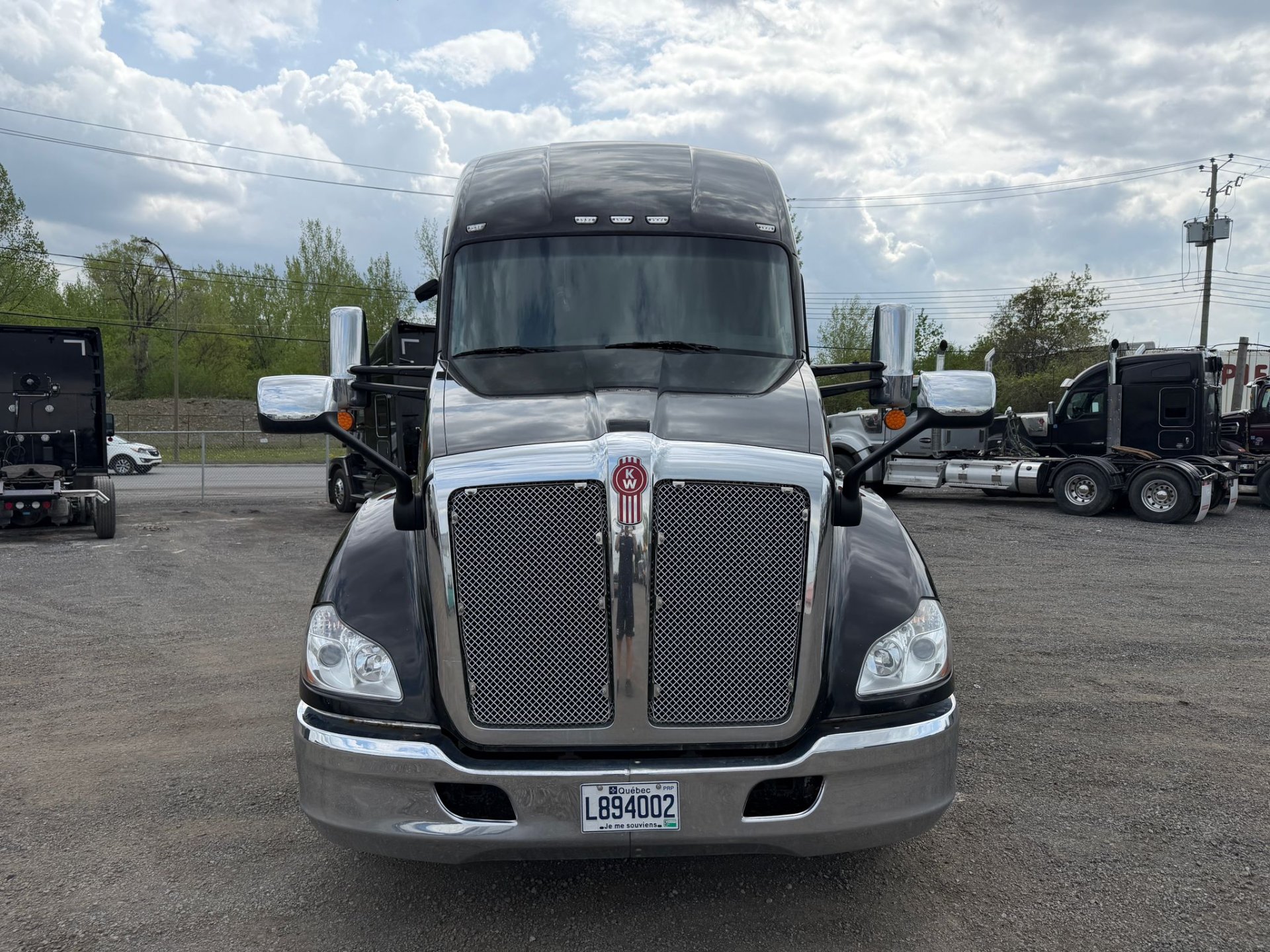 2022 Kenworth T680 8